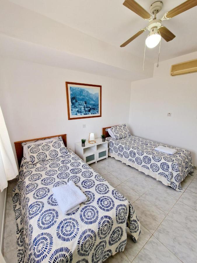 Paphos Emma'S Place, 2 Bedroom Apartment With Pool View מראה חיצוני תמונה